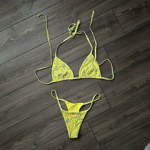 ☀️ Kristen Lonie Bikini 🪻